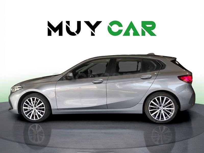 Usado BMW 118 136 CV (100 kW) 2023 Gris / plata Utilitario