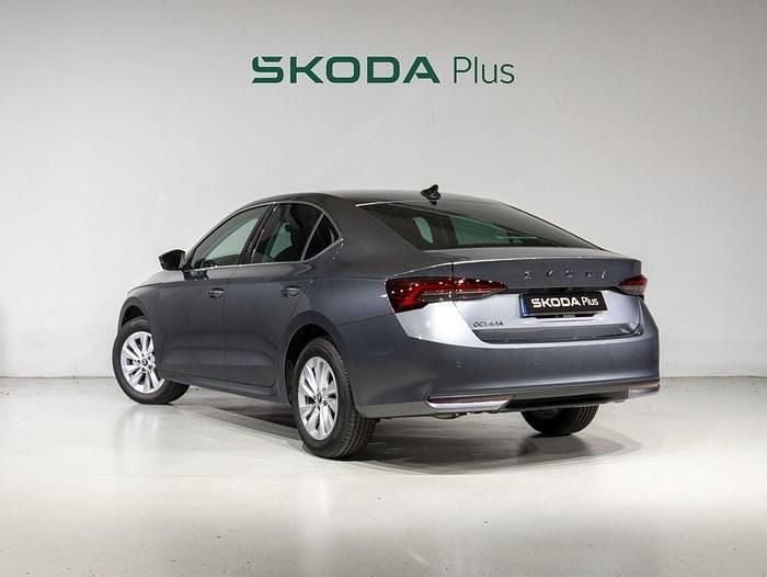 Nuevo Skoda Octavia Selection 150 CV (110 kW) 2025 Gris