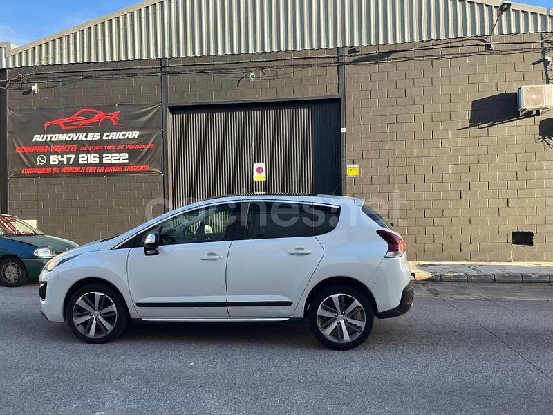 Usado Peugeot 3008 Allure 120 CV (88 kW) 2016 Blanco Berlina