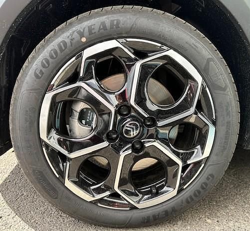 Nuevo Citroën C3 100 CV (73 kW) 2025 Mercury grey Utilitario