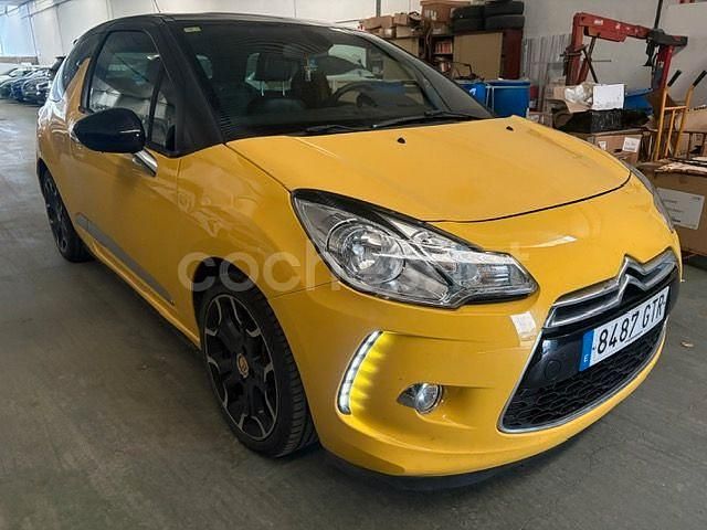 Amarillo Usado 2010 Citroën DS3 Berlina | 4999 € (Buen precio) - Imagen 1/4