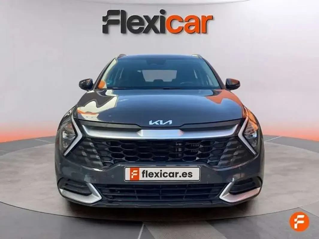 Usado Kia Sportage 136 CV (100 kW) 2023 Gris SUV