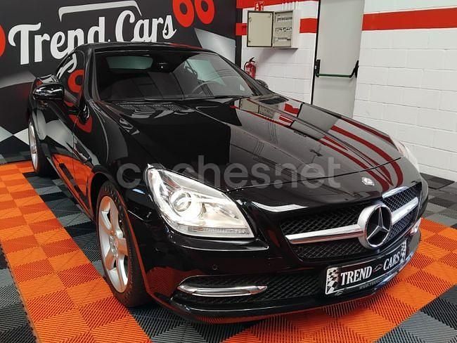 Usado Mercedes SLK200 184 CV (135 kW) 2015 Negro Descapotable