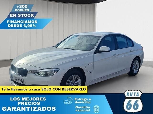 Usado BMW 330e Advantage 252 CV (185 kW) 2017 Blanco Berlina