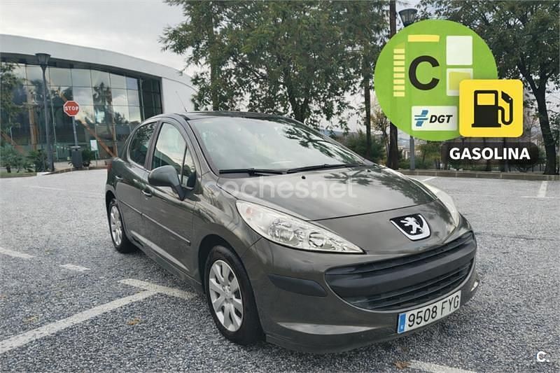 Gris / plata Usado 2007 Peugeot 207 Berlina | 2900 € (Buen precio) - Imagen 1/4