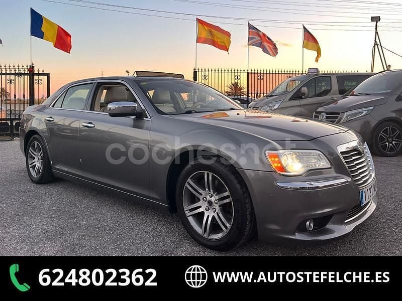 Gris / plata Usado 2013 Lancia Thema Platinum Berlina | 11.500 € - Imagen 1/4