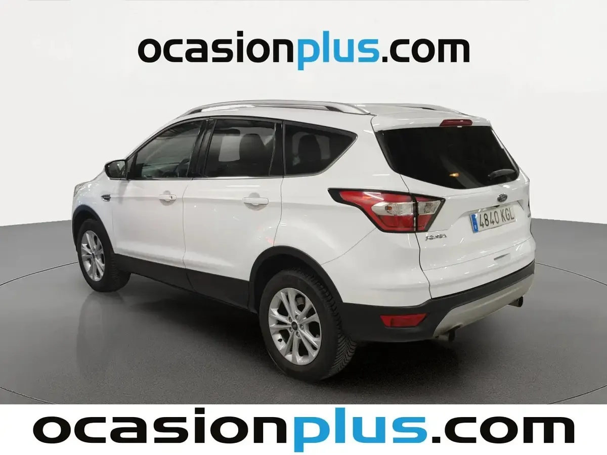 Usado Ford Kuga Titanium 150 CV (110 kW) 2017 Blanco SUV