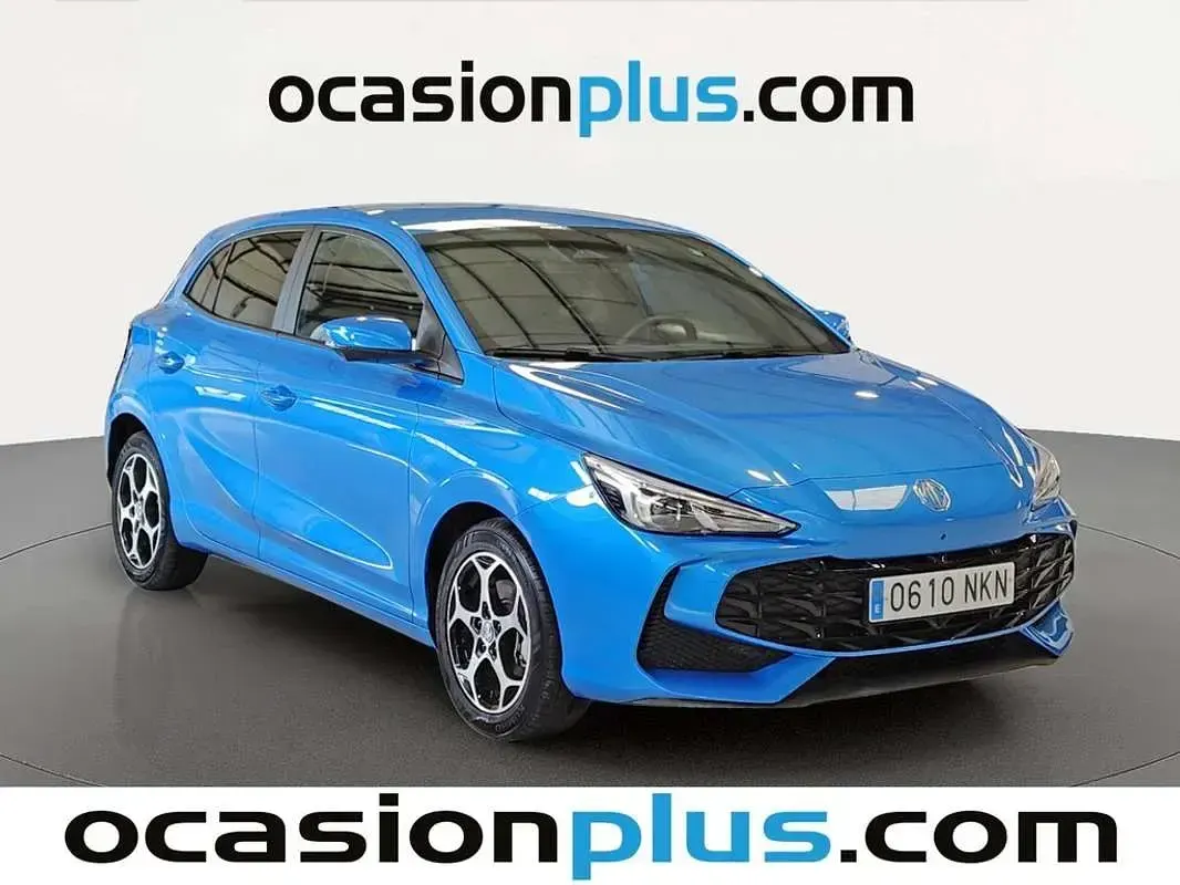 Używany MG MG3 Luxury 194 KM (142 kW) 2024 Biały Hatchback