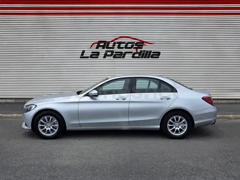 Usado Mercedes C220 170 CV (125 kW) 2017 Gris / plata Berlina