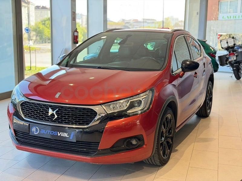 Usado DS Automobiles DS4 Crossback Style 120 CV (88 kW) 2016 Rojo SUV