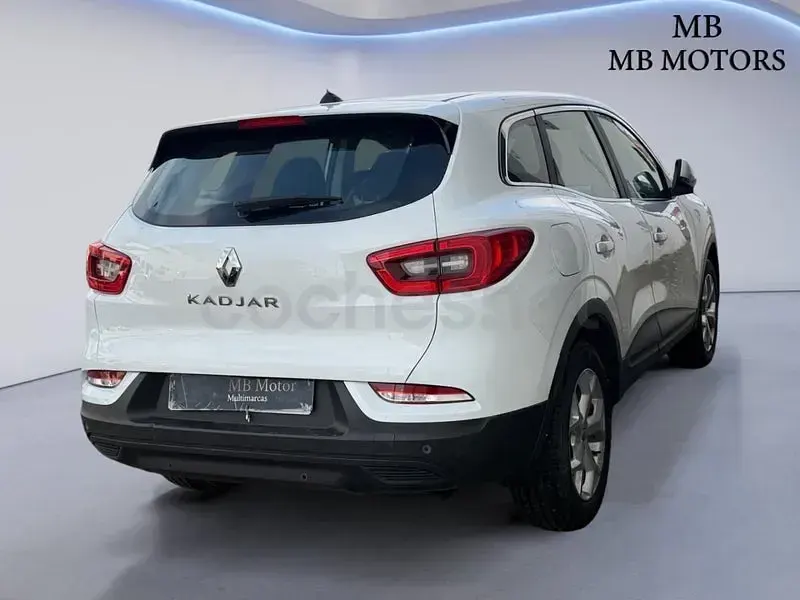 Usado Renault Kadjar Zen 115 CV (84 kW) 2021 Blanco SUV