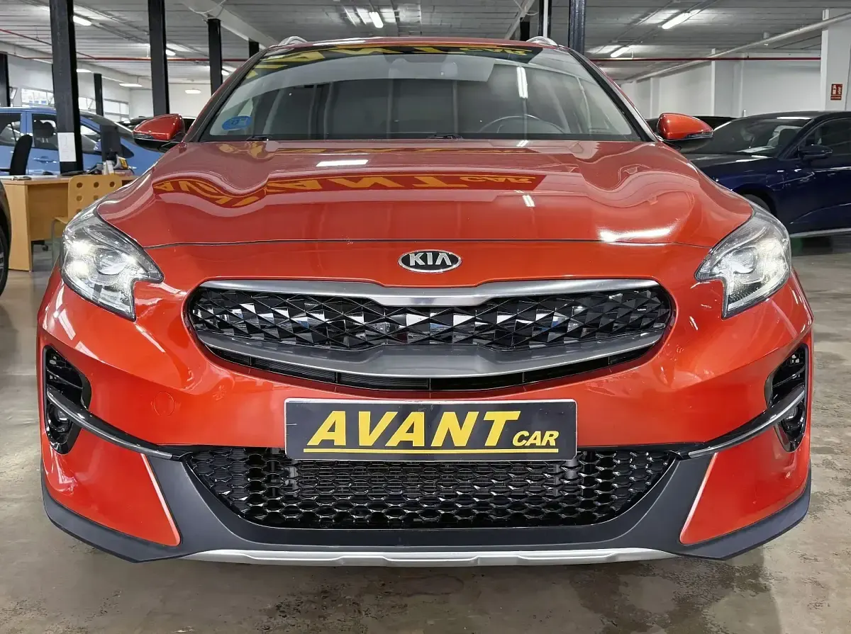 Usado Kia XCeed 141 CV (103 kW) 2021 Naranja SUV