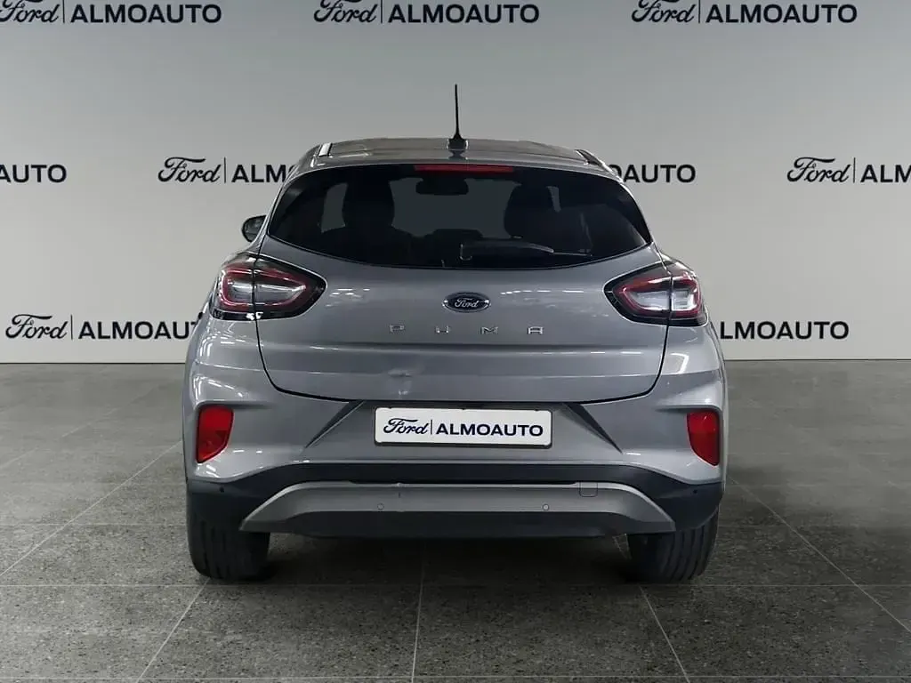 Usado Ford Puma Titanium 125 CV (91 kW) 2024 Plata solar (metalizado) SUV