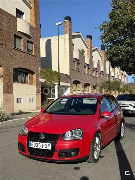Usado VW Golf V GT 170 CV (125 kW) 2007 Rojo Berlina