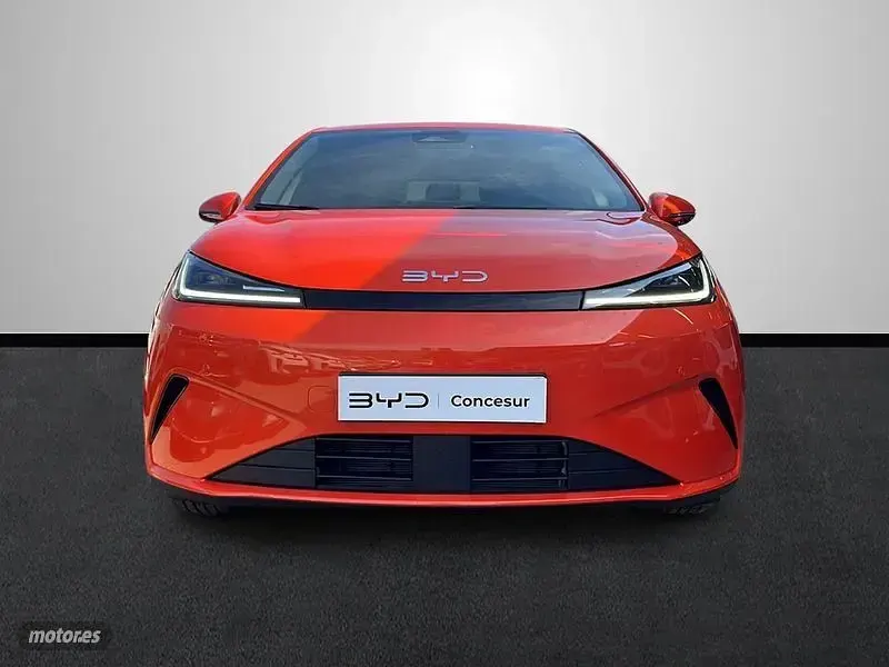 Nuevo BYD Dolphin Boost 155 kW (212 CV) 2026 Naranja Utilitario