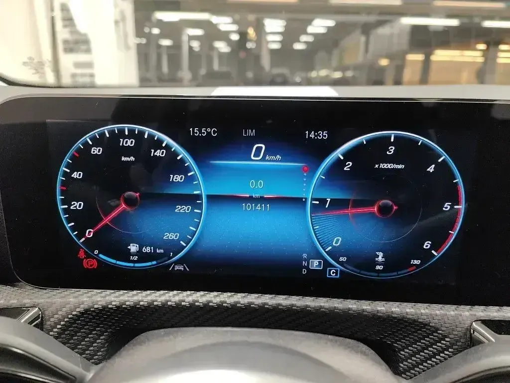 Usado Mercedes A180 116 CV (85 kW) 2021 Negro Berlina