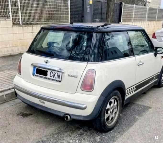 Usado Mini Cooper 115 CV (84 kW) 2003 Blanco Utilitario