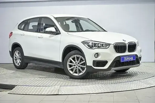 Usado BMW X1 Comfort Edition 136 CV (100 kW) 2017 Blanco SUV