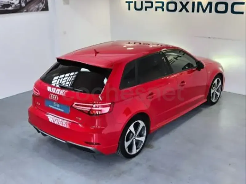 Usado Audi A3 S-Line 116 CV (85 kW) 2018 Rojo Berlina