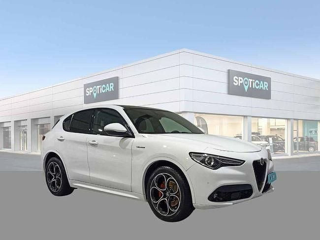 Usado Alfa Romeo Stelvio Veloce 209 CV (153 kW) 2021 Blanco SUV