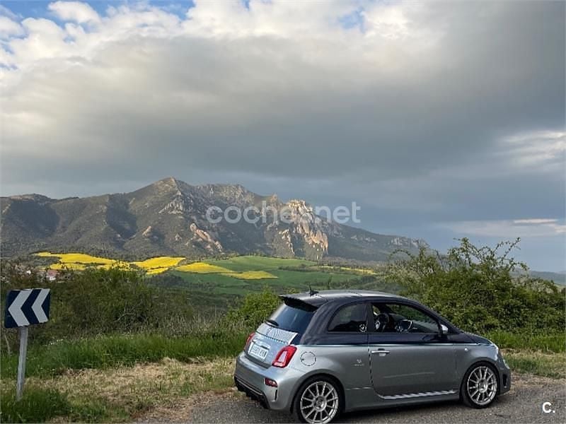 Usado Abarth 695 180 CV (132 kW) 2018 Gris / plata Utilitario