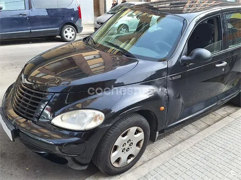 Usado Chrysler PT Cruiser Clasic 115 CV (84 kW) 2005 Negro Monovolumen