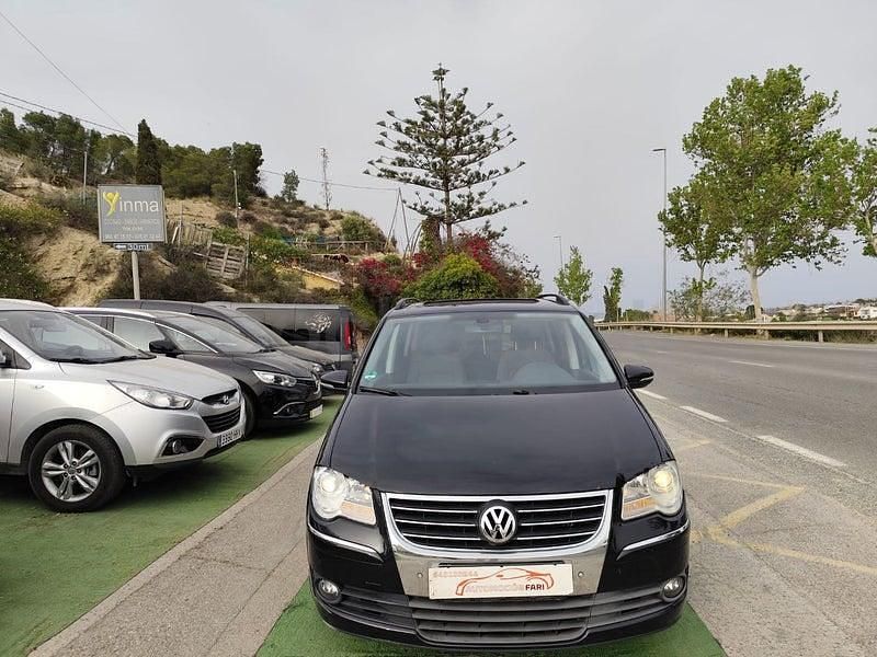 Usado VW Touran Advance 105 CV (77 kW) 2010 Negro Monovolumen