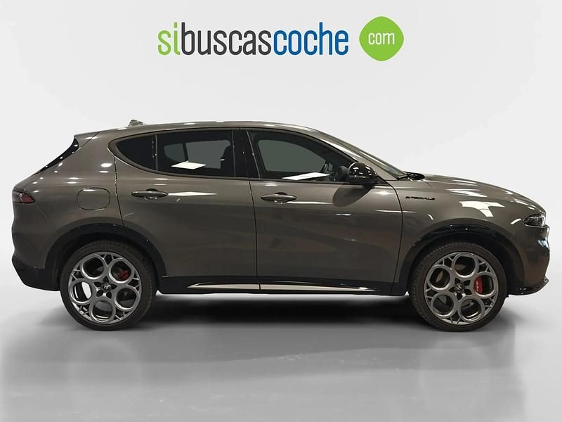 Usado Alfa Romeo Tonale Edizione Speciale 270 CV (198 kW) 2023 Gris/plata SUV