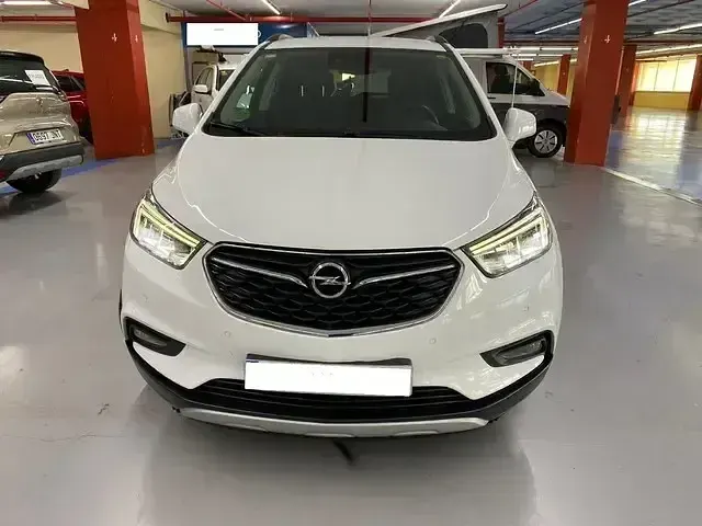 Usado Opel Mokka Innovation 140 HP (102 kW) 2019 Branco SUV