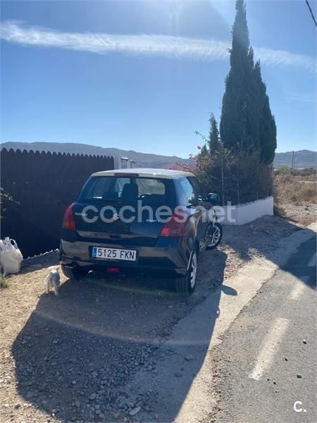 Negro Usado 2007 Suzuki Swift GL Berlina | 2999 € (Precio justo) - Imagen 1/4