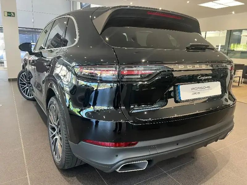 Usado Porsche Cayenne 462 CV (339 kW) 2022 Negro SUV
