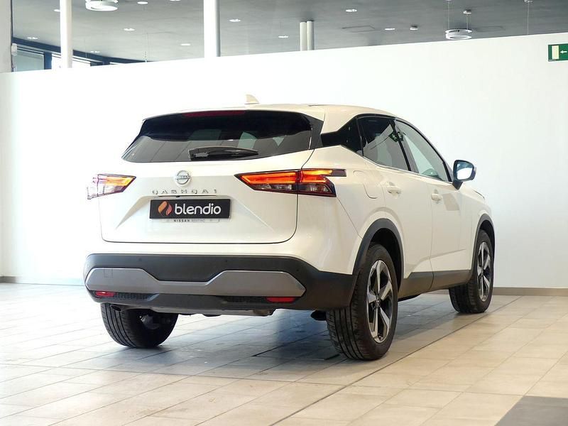 Usado Nissan Qashqai N-Connecta 140 CV (102 kW) 2023 Lunar white metalizado SUV