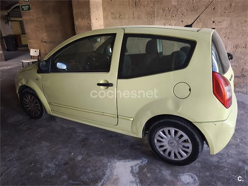 Usado Citroën C2 70 CV (51 kW) 2007 Amarillo Utilitario
