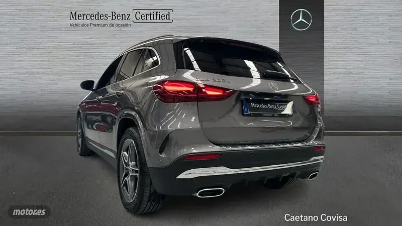 Usado Mercedes GLA200 150 CV (110 kW) 2025 Gris SUV