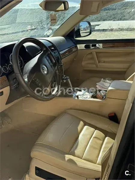Usado VW Touareg 240 CV (176 kW) 2009 Rojo SUV