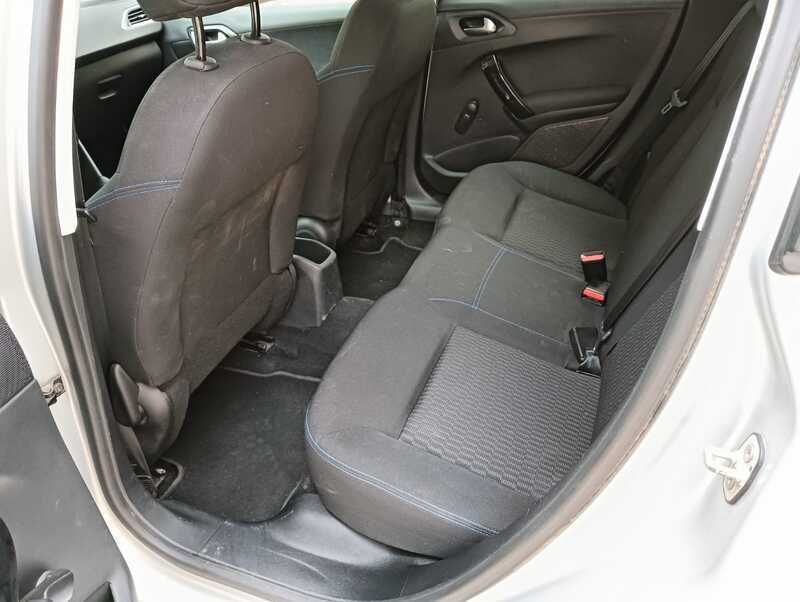 Usado Fiat Punto Easy 95 CV (69 kW) 2016 Blanco Utilitario