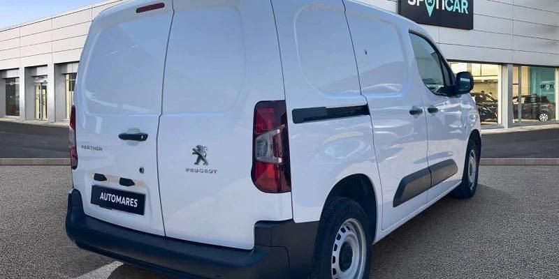 Usado Peugeot Partner 99 CV (72 kW) 2021 Blanco Monovolumen