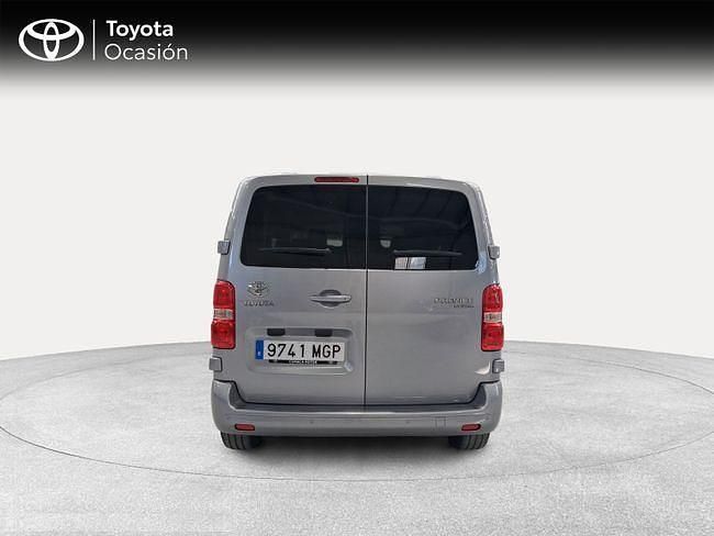 Usado Toyota Proace Verso 145 CV (106 kW) 2023 Gris / plata Familiar