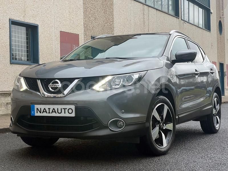 Usado Nissan Qashqai Tekna 110 CV (80 kW) 2017 Gris / plata SUV