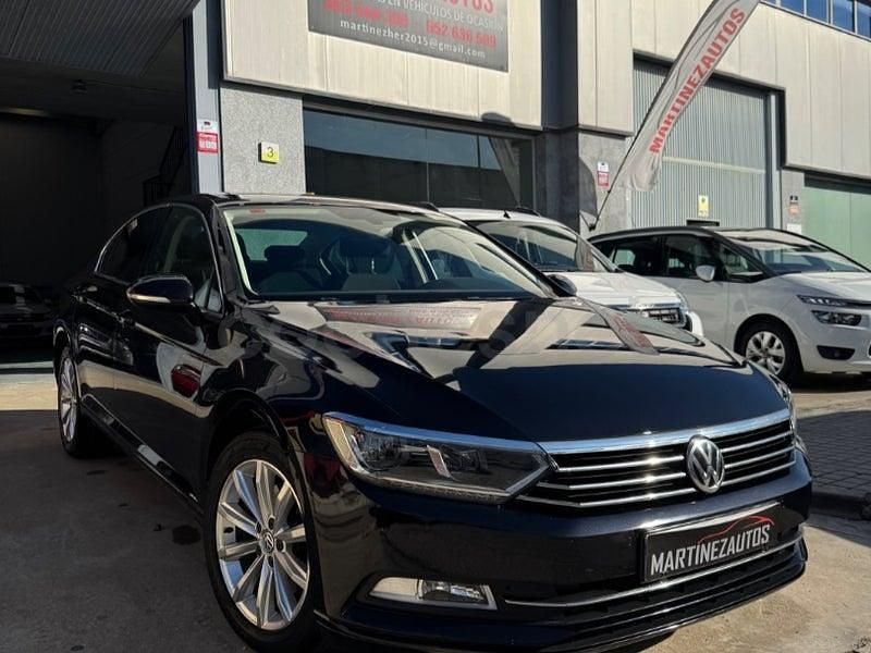 Usado VW Passat Advance 150 CV (110 kW) 2018 Negro Berlina