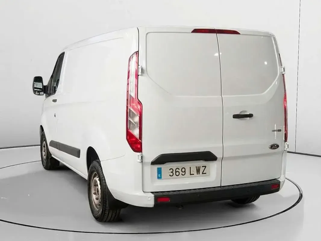 Usado Ford Transit Custom Trend 131 CV (96 kW) 2022 Blanco Van