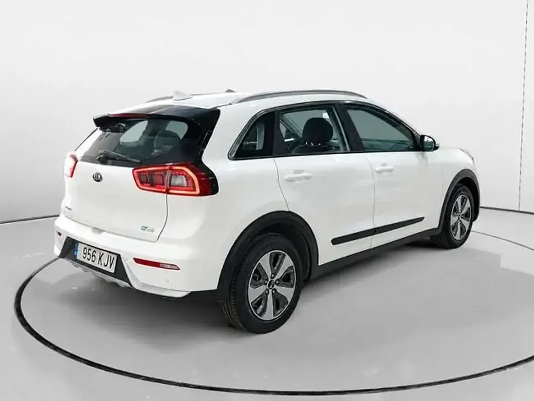 Usado Kia Niro 141 CV (103 kW) 2018 Blanco SUV