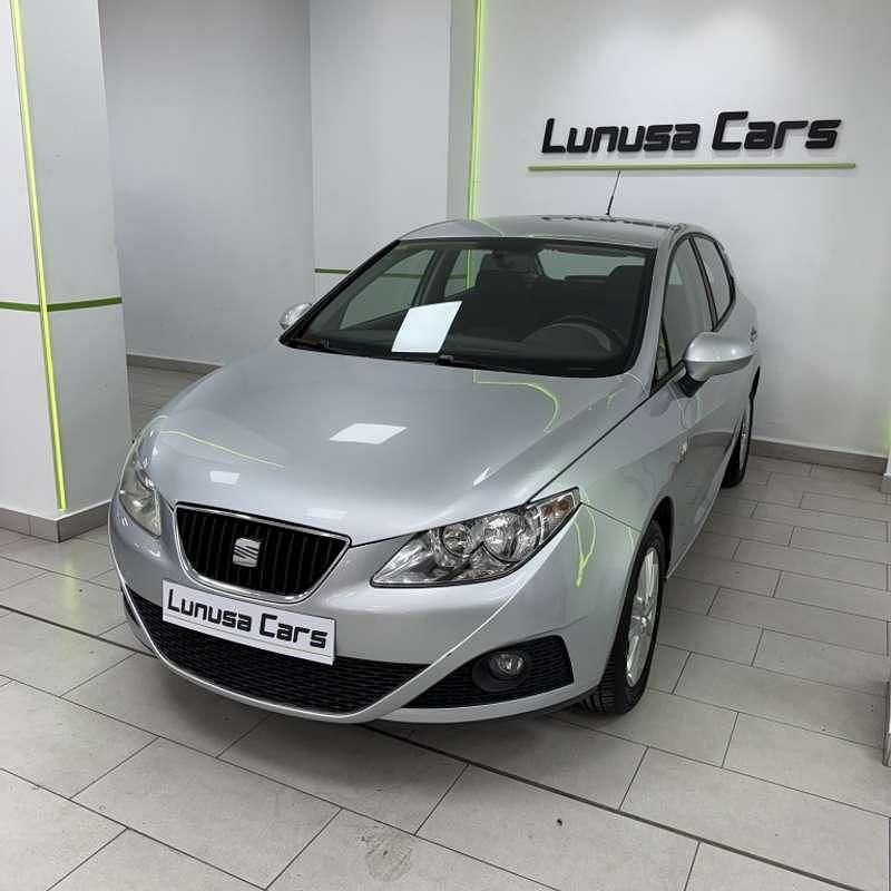 Gris Usado 2011 Seat Ibiza Copa Utilitario | 9990 € (Un poco caro) - Imagen 1/4