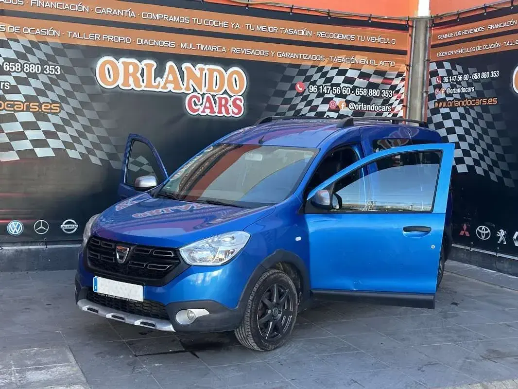 Usado Dacia Dokker 116 CV (85 kW) 2018 Azul Monovolumen