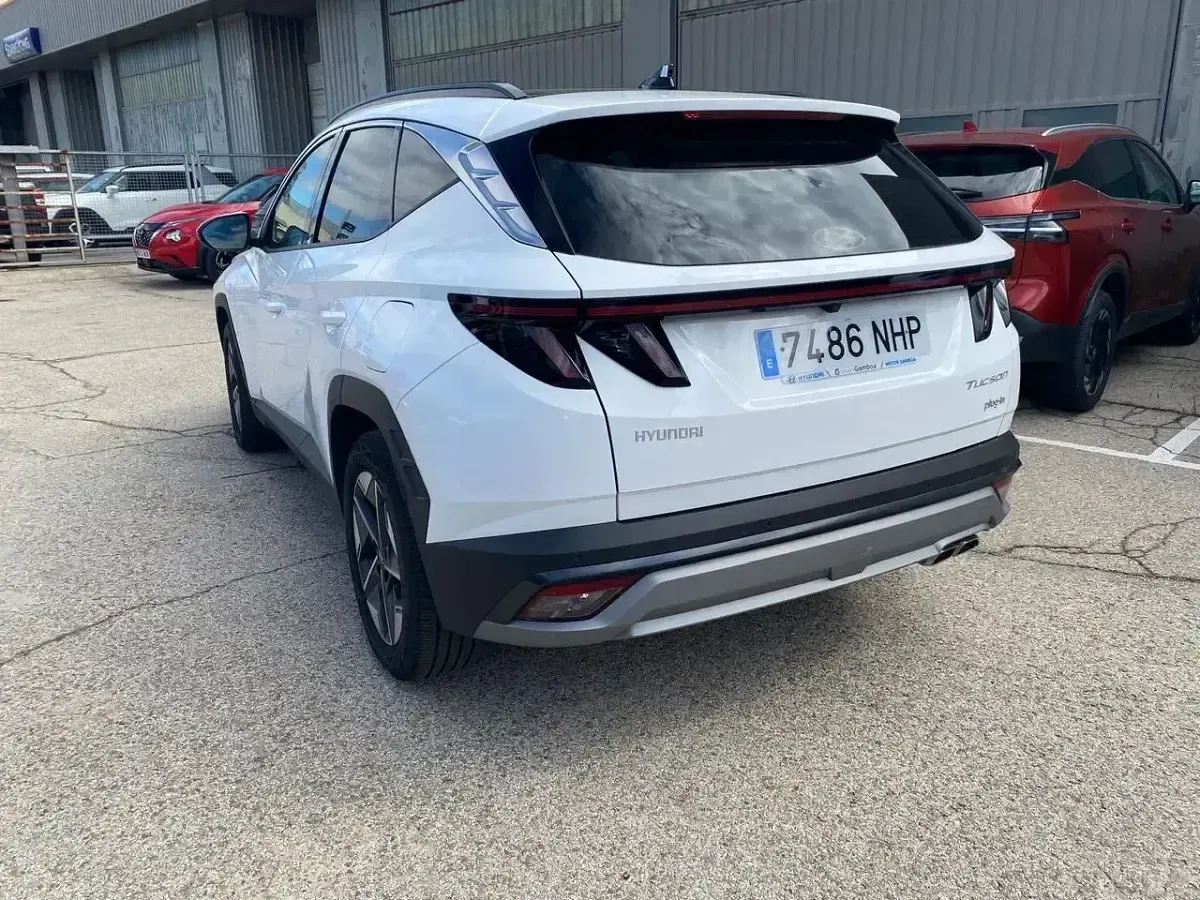 Usado Hyundai Tucson 252 CV (185 kW) 2025 Blanco SUV