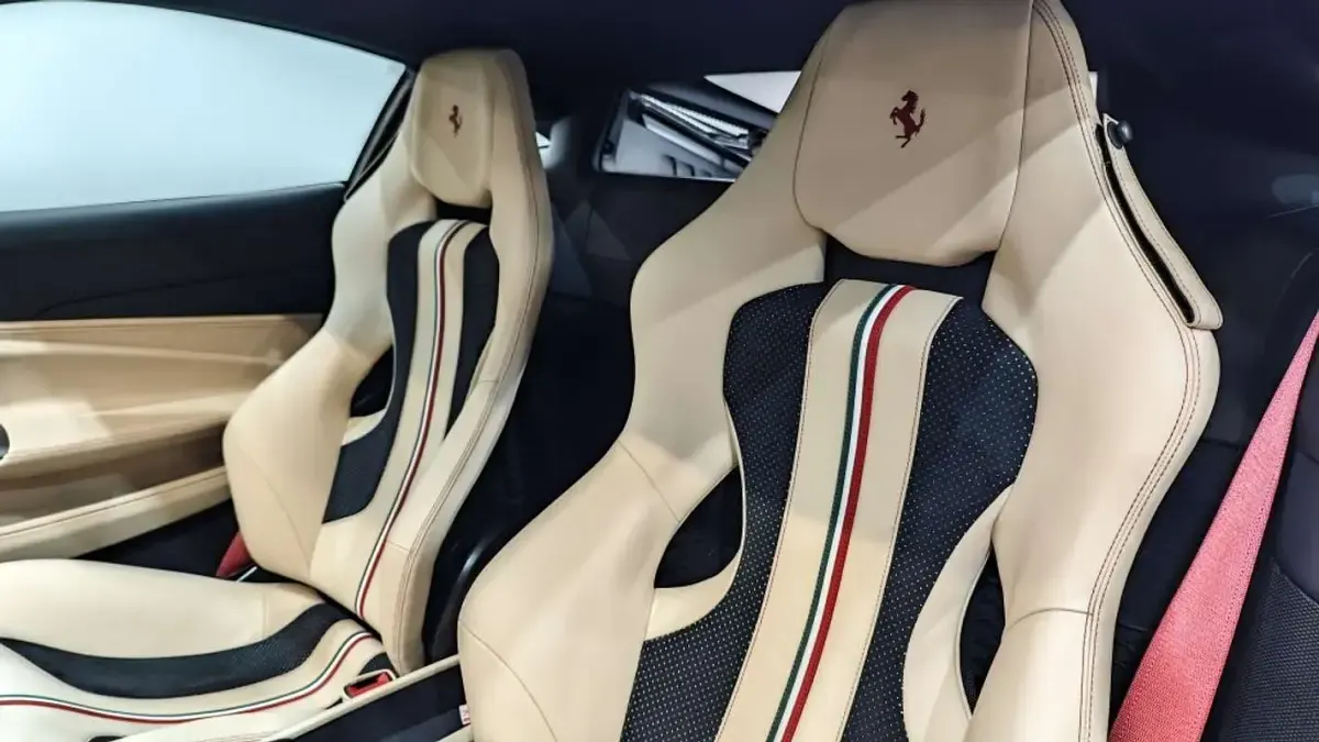 Usado Ferrari F8 721 CV (530 kW) 2021 Burdeos Coupe