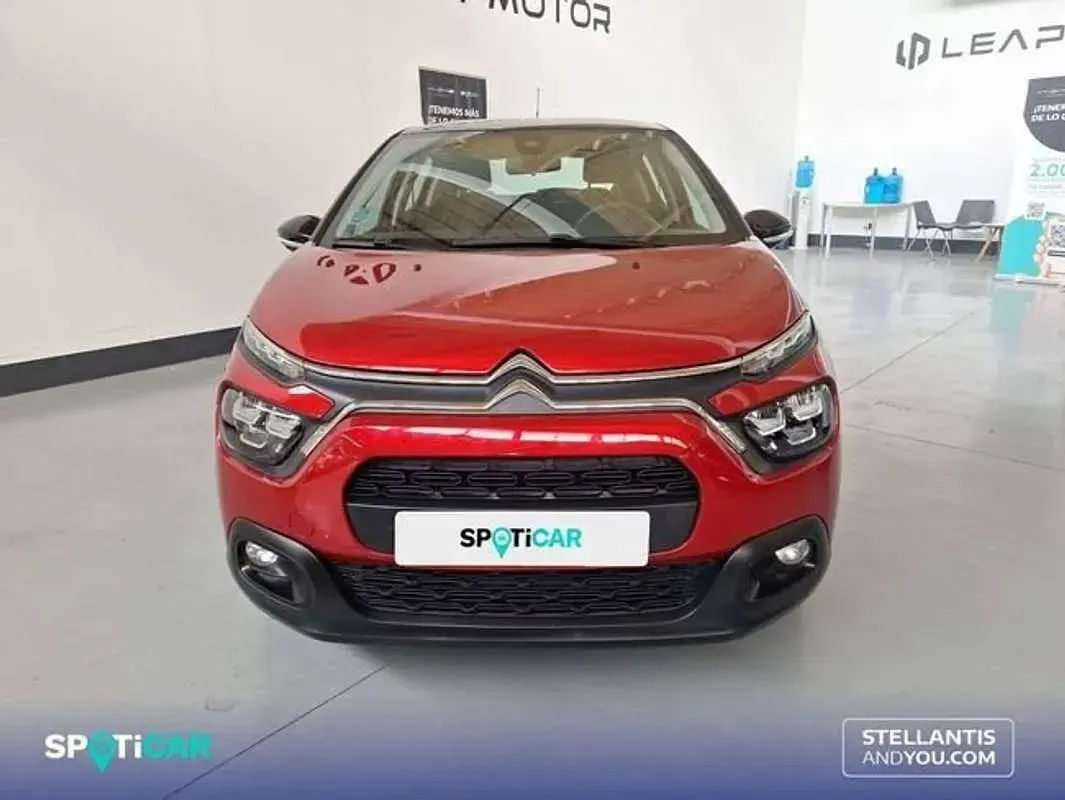 Usado Citroën C3 Feel 102 CV (75 kW) 2021 Rojo Utilitario