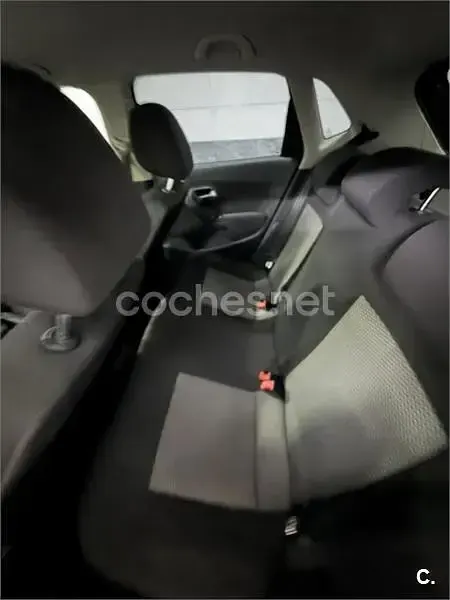 Usado VW Polo Advance 75 CV (55 kW) 2014 Negro Berlina