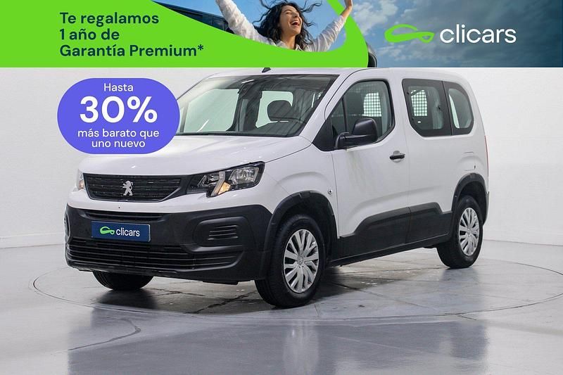 Usado Peugeot Rifter Active 130 CV (95 kW) 2022 Blanco Monovolumen