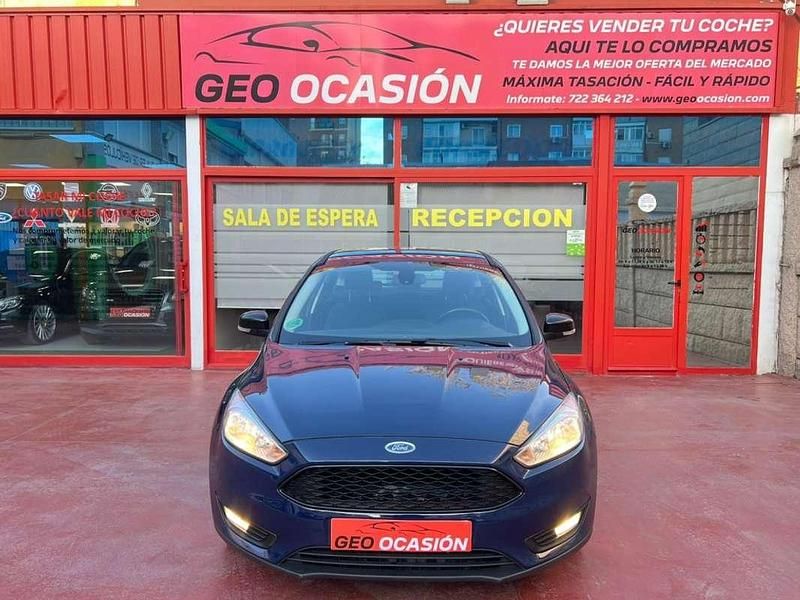 Usado Ford Focus Trend+ 120 CV (88 kW) 2016 Azul Utilitario